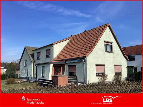 Foto - Haus zum Kaufen in Böhla 80.000,00 € 150 m²