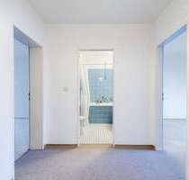 Wohnung zum Kaufen in Lübeck 159.000,00 € 61.76 m²