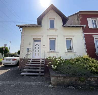 Foto - Haus zum Kaufen in Schwalbach 245.000,00 € 100 m²