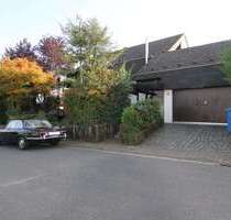 Haus zum Mieten in Reinheim 2.050,00 € 225 m²