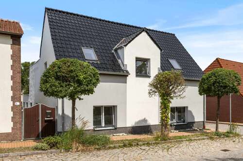 Foto - Haus zum Kaufen in Dassow 378.000,00 € 153.05 m²