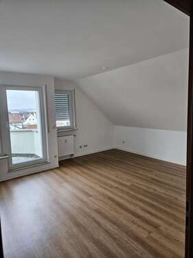 Foto - Wohnung zum Mieten in Salach 699,00 € 65 m²