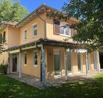 Haus zum Kaufen in Teltow 780.000,00 € 170 m²