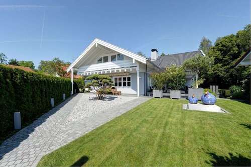 Foto - Haus zum Mieten in Berg-Aufkirchen 5.650,00 € 275 m²