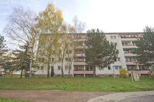 Foto - Wohnung zum Mieten in Halle (Saale) 307,00 € 47.15 m²