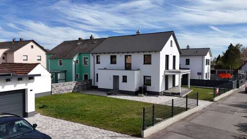 Foto - Haus zum Kaufen in Maxhütte-Haidhof 550.000,00 € 188.6 m²