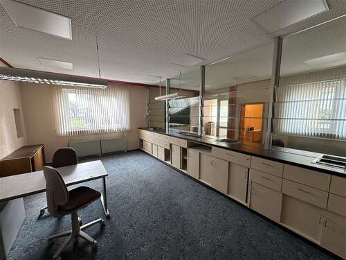 Foto - Einzelhandel in Rattelsdorf , Oberfr 890,00 € 111 m²