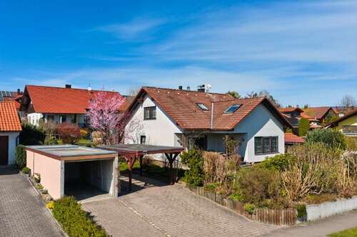 Foto - Haus zum Kaufen in Hunderdorf 389.000,00 € 162.47 m²