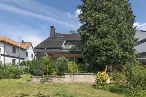 Foto - Haus zum Kaufen in Dietzenbach 685.000,00 € 336 m²