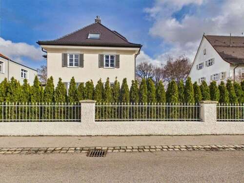 Foto - Haus zum Kaufen in Memmingen 1.597.000,00 € 185 m²