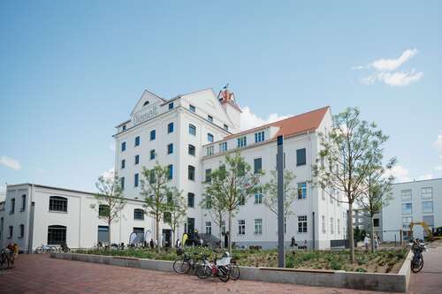 Foto - Büro in Allach 8.431,20 € 351.3 m²
