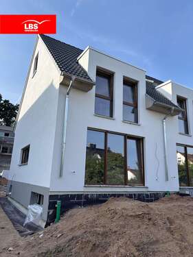 Foto - Haus zum Kaufen in Maintal 632.300,00 € 107.34 m²