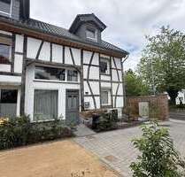 Haus zum Mieten in Hennef 1.800,00 € 120.24 m²