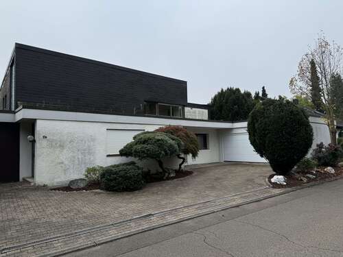 Foto - Haus zum Mieten in Backnang 2.000,00 € 297 m²