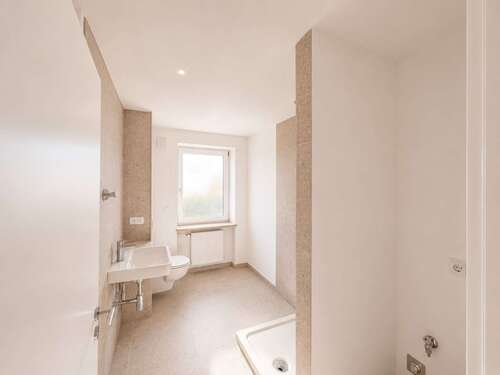 Foto - Wohnung zum Mieten in Burghausen 1.100,00 € 82 m²