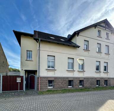 Foto - Haus zum Kaufen in Rochau 155.000,00 € 200 m²