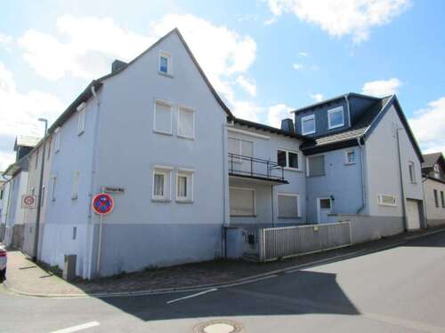 Foto - Haus zum Kaufen in Hünfelden-Nauheim 260.000,00 € 200 m²