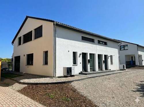 Foto - Haus zum Kaufen in Burg 275.000,00 € 114 m²
