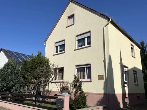 Foto - Haus zum Kaufen in Lingenfeld 429.000,00 € 176 m²