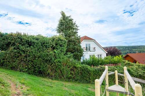 Foto - Haus zum Kaufen in Niefern-Öschelbronn 565.000,00 € 236 m²