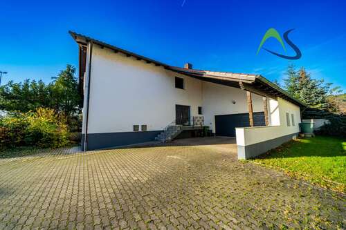 Foto - Haus zum Kaufen in Donaustauf 675.000,00 € 240 m²