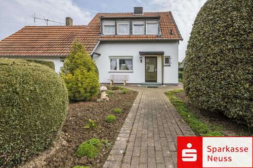 Foto - Haus zum Kaufen in Grevenbroich 339.000,00 € 133 m²
