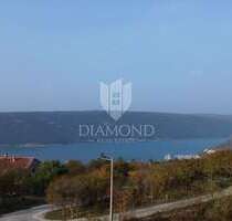 Grundstück zu verkaufen in Raša 105.000,00 € 1700 m²