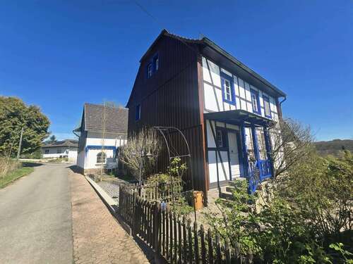 Foto - Haus zum Kaufen in Eitorf 620.000,00 € 343 m²