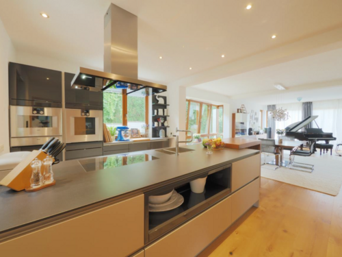 Foto - Haus zum Kaufen in Weinstadt 1.875.000,00 € 354.15 m²