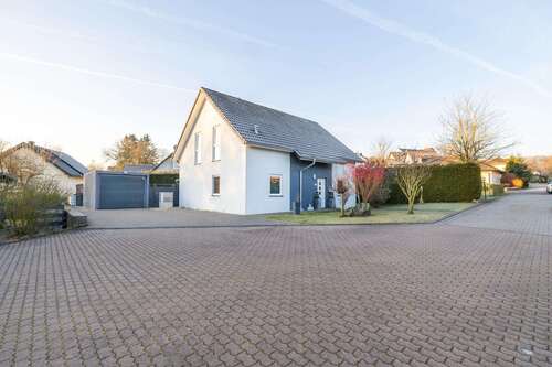 Foto - Haus zum Kaufen in Willroth 489.500,00 € 129 m²