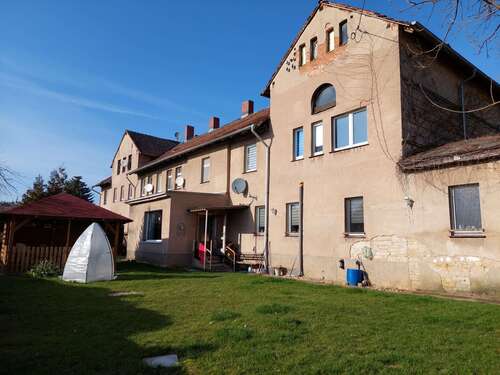 Foto - Haus zum Kaufen in Salzatal OT Fienstedt 90.000,00 € 350 m²