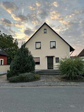 Foto - Haus zum Kaufen in Harxheim 579.000,00 € 140 m²