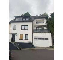 Haus zum Kaufen in Idar Oberstein 260.000,00 € 210 m²