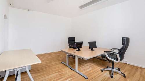 Foto - Büro in München 770,00 € 38 m² - 770,00 EUR Kaltmiete, ca.  38,00 m²