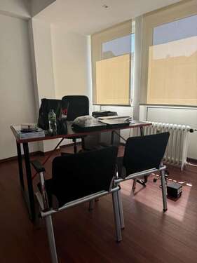 Foto - Büro in Köln 300,00 € 4 m² - 300,00&nbsp;EUR Kaltmiete, ca.&nbsp; 4,00&nbsp;m&sup2;