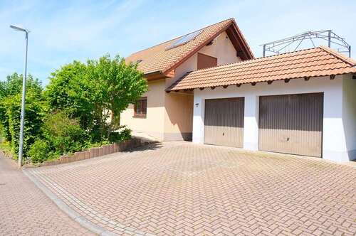 Foto - Wohnung zum Mieten in Bad Hersfeld Johannesberg 768,00 € 90 m²