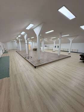 Foto - Einzelhandel in Mönchhagen 1.950,00 € 320 m²