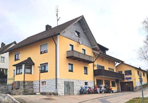 Foto - Haus zum Kaufen in Hauzenberg 420.000,00 € 300 m²