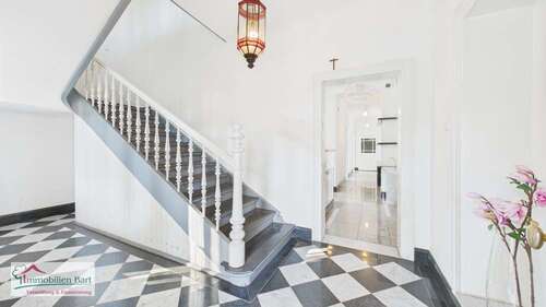 Foto - Haus zum Kaufen in Nalbach Körprich 650.000,00 € 413 m²