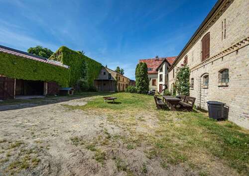 Foto - Haus zum Kaufen in Potsdam OT Uetz 1.250.000,00 € 291 m²