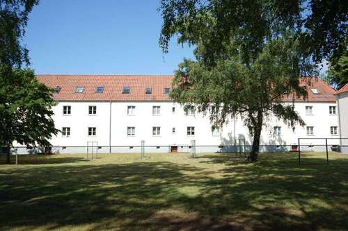 Foto - Wohnung zum Mieten in Brandenburg an der Havel 485,46 € 76.21 m²
