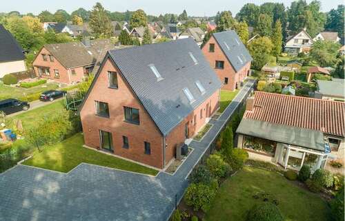 Foto - Haus zum Mieten in Norderstedt 2.227,50 € 135 m²