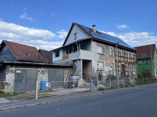 Foto - Haus zum Kaufen in Hildburghausen 175.000,00 € 250 m²