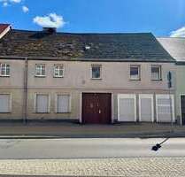Haus zum Kaufen in Liebenwalde 198.000,00 € 256.02 m²