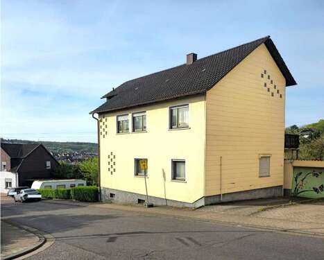 Foto - Haus zum Kaufen in Püttlingen 195.000,00 € 190 m²