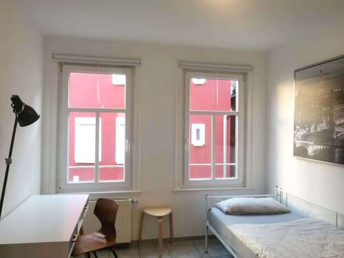 Foto - WG-Zimmer in Stuttgart 700,00 € 10 m²