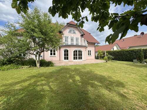 Foto - Haus zum Kaufen in Essenbach 789.000,00 € 193.71 m²