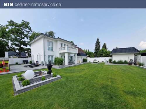 Foto - Haus zum Kaufen in Blankenfelde-Mahlow 1.130.000,00 € 205 m²