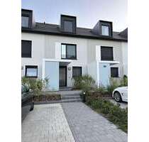 Haus zum Mieten in Fürth 2.175,00 € 145 m²