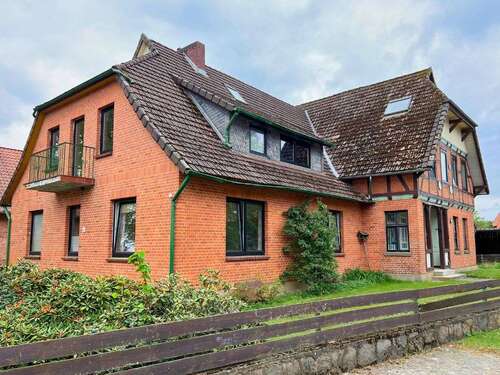 Foto - Haus zum Kaufen in Suderburg 295.000,00 € 388 m²